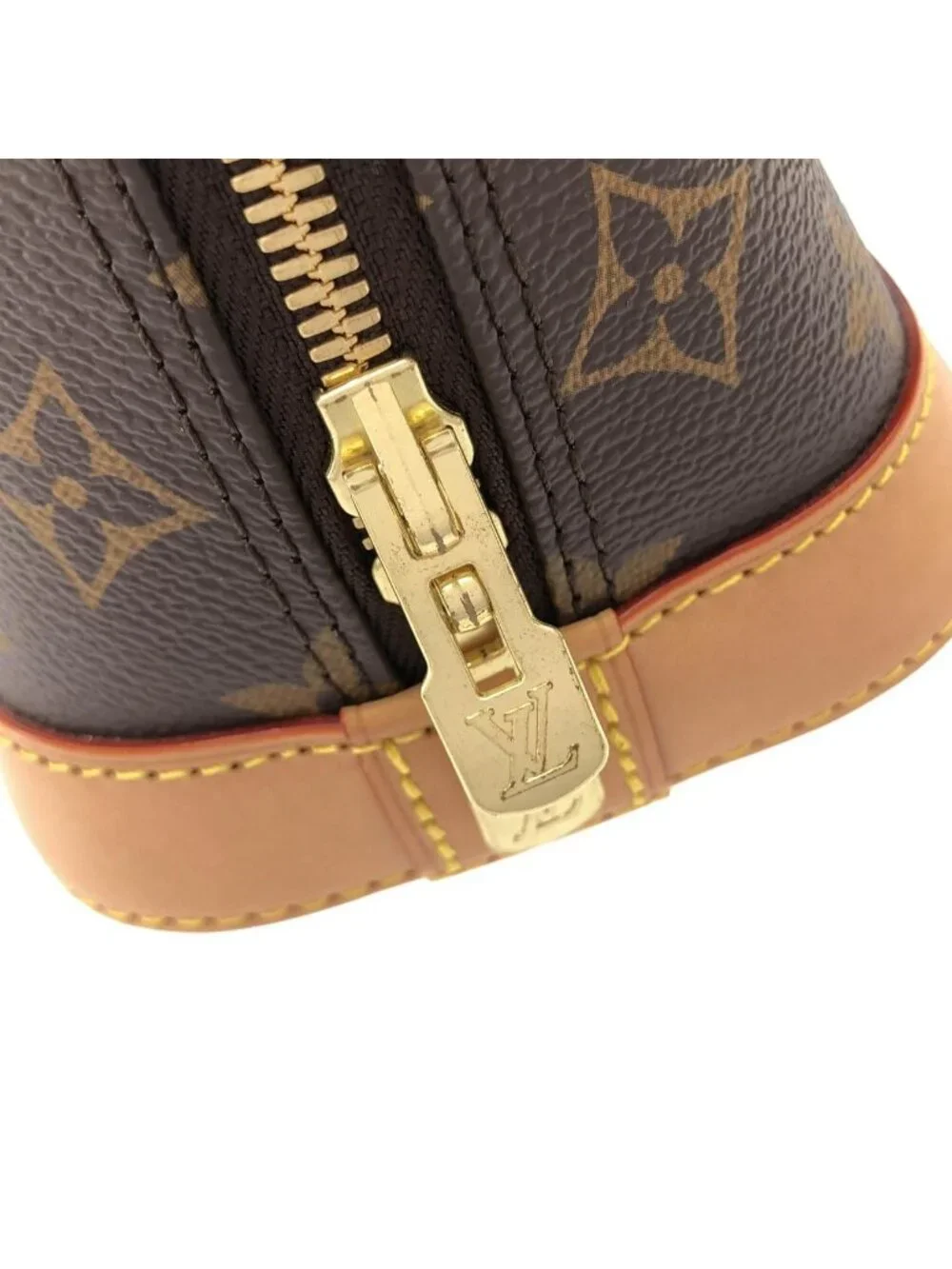 Louis Vuitton Monogram Alma BB